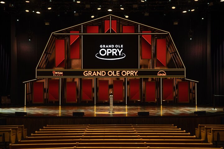 Grand Ole Opry House Guided Backstage Tour in Nashville