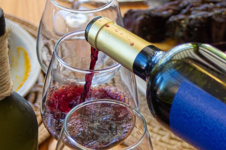 3 Winery Tour with Lunch and Blend Set