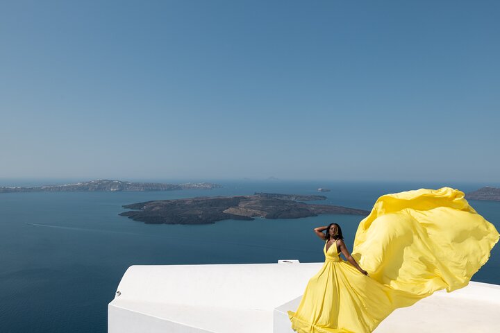 Exclusive Santorini Flying Dress Photoshoot with Pickup