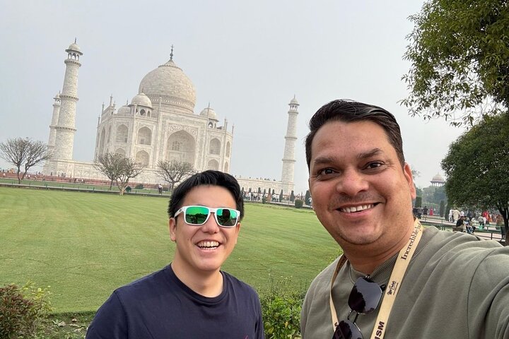 From Delhi Taj Mahal Agra Full Day Private Tour