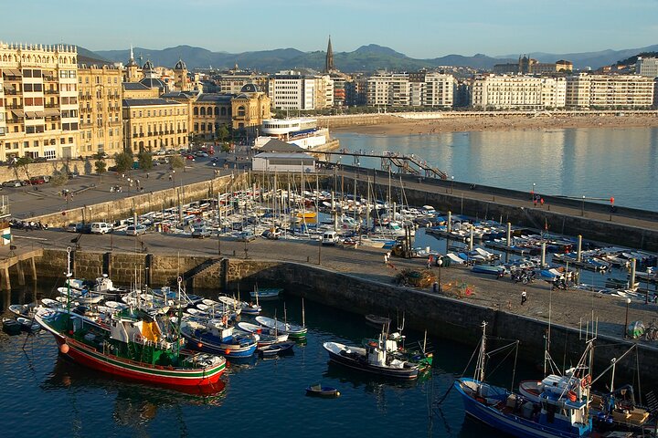 San Sebastian, Bilbao, and Guggenheim Tour from Biarritz