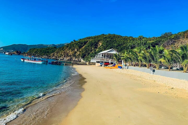 Nha Trang Half-Day Snorkeling Adventure at Marine Park with BBQ