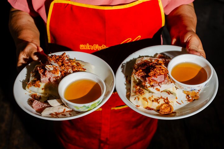Prabang Plates Food Tour with 15+ Tastings