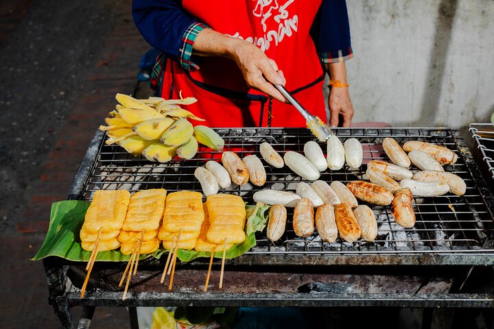 Prabang Plates Food Tour with 15+ Tastings