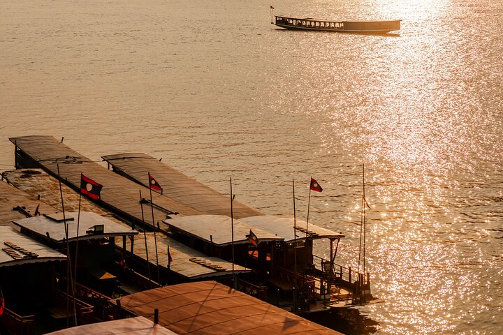 Mekong Meals Food Tour with 15+ Tastings