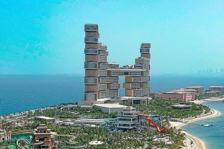 Dubai private Modern Tour From Fujairah