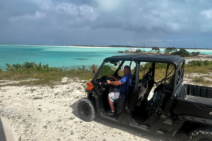 Exuma,Bahamas: 6 Seater Buggy/Jeep Rental with Bluetooth speakers