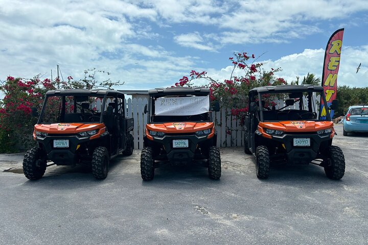 Exuma,Bahamas: 6 Seater Buggy/Jeep Rental with Bluetooth speakers