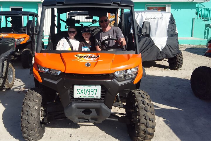 Exuma,Bahamas: 6 Seater Buggy/Jeep Rental with Bluetooth speakers