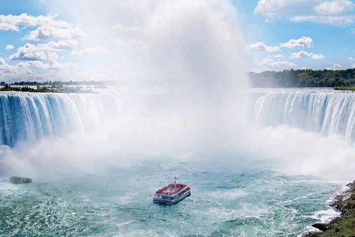 Niagara Falls Canada Day Tour From Toronto + Boat Cruise Option