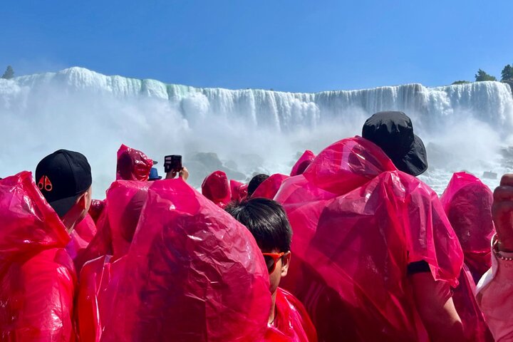 Niagara Falls Canada Day Tour From Toronto + Boat Cruise Option