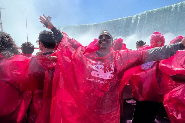 Niagara Falls Canada Day Tour From Toronto + Boat Cruise Option