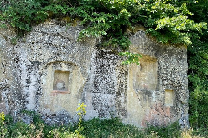 UNESCO Heritage Tour: Ancient Lin & Royal Tombs of Selca