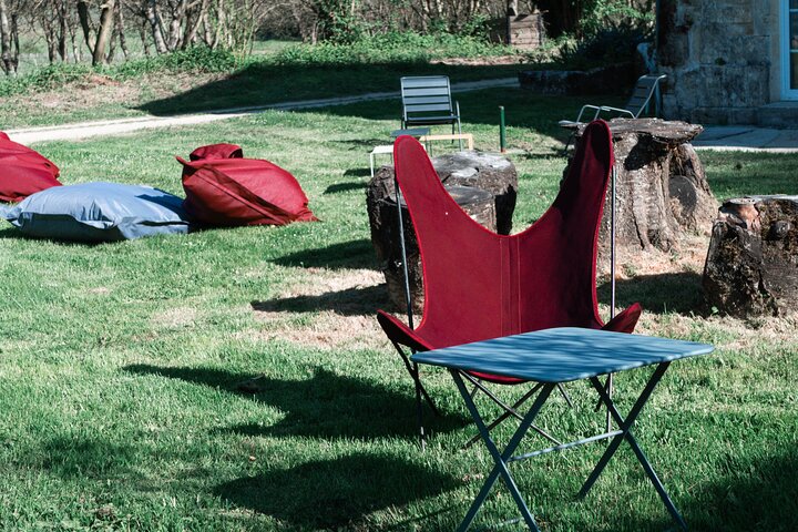 Lunch in the Shadow of the Walnuts, with Wine tasting tour