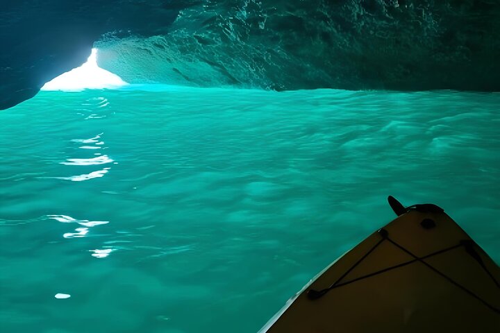 Benagil Kayak Tour: Famous & Hidden Caves – Small Groups