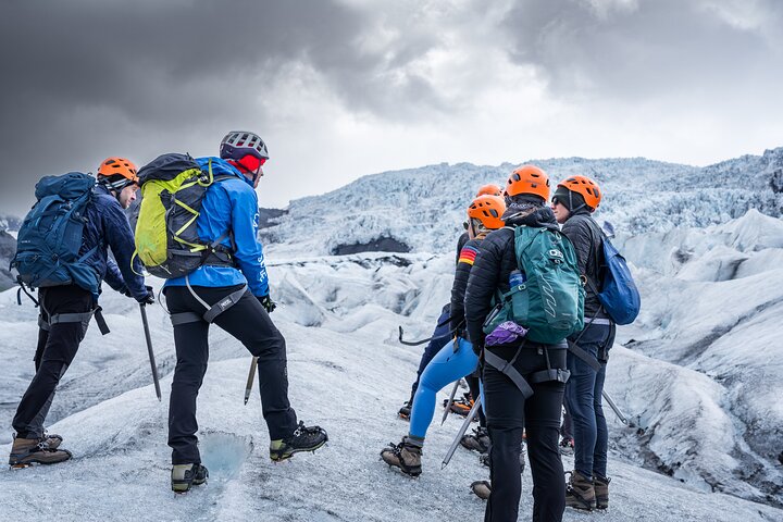 Vatnajökull Guided Beginner Glacier Walk with 4x4 Transfer