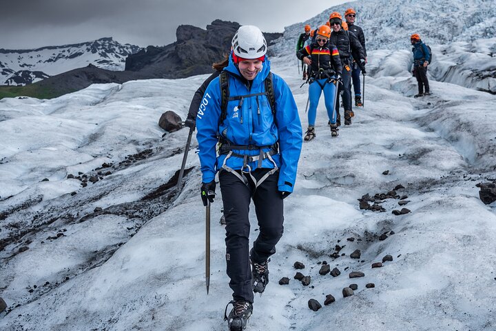 Vatnajökull Guided Beginner Glacier Walk with 4x4 Transfer