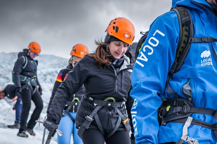 Vatnajökull Guided Beginner Glacier Walk with 4x4 Transfer