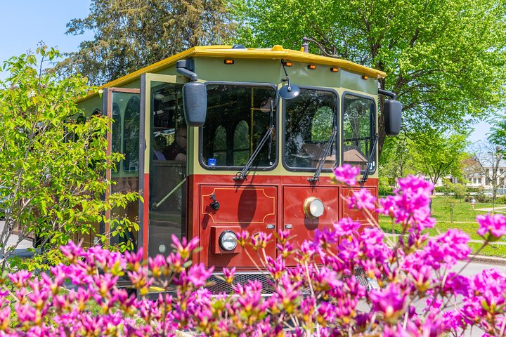 Narrated Scenic Tour on the Minneapolis Trolley