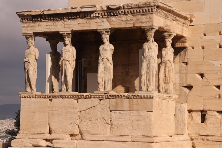 6-Hour Private Luxury Tour in Athens: Exclusively for couples