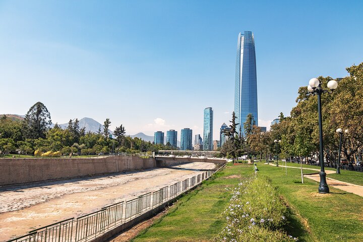 Santiago Skyline: Cable Car & San Cristobal Walking Tour