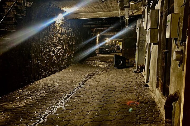 Savannah Haunted Pub Crawl Walking Tour