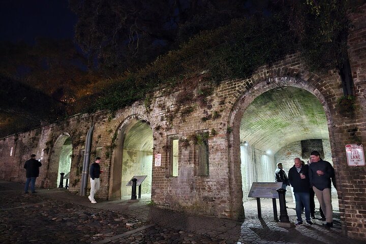 Savannah Haunted Pub Crawl Walking Tour