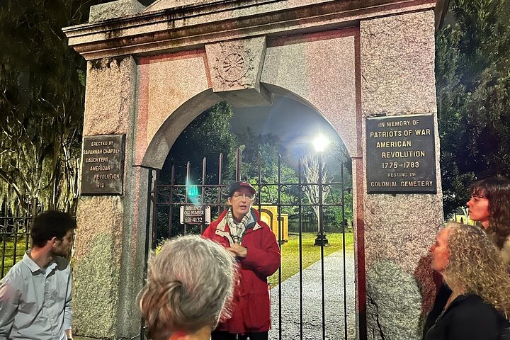 Savannah Haunted Pub Crawl Walking Tour