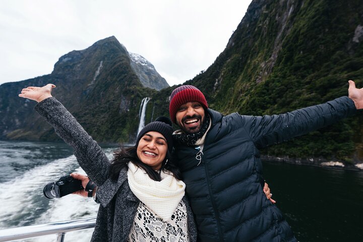 Milford Sound Coach and Cruise tour from Queenstown