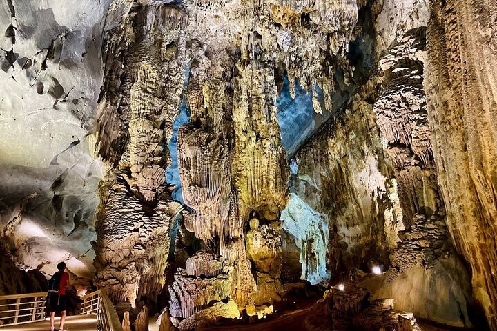 Zipline Dark cave & Paradise cave: Full-day Exploration