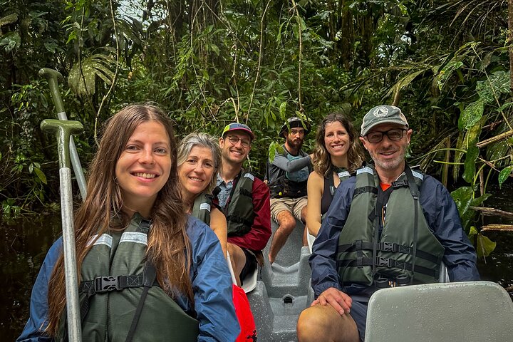 Tortuguero Sunrise Canoe Tour – Coffee, Binoculars & Wildlife