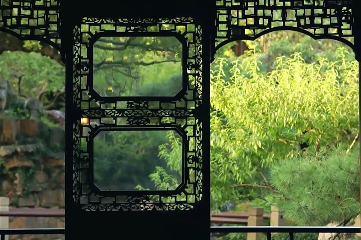 Suzhou Classical Garden and Food Trip by Private Car and Lunch