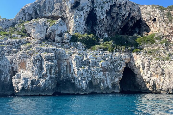 3 Hours Group Boat Tour to the Caves of Santa Maria di Leuca