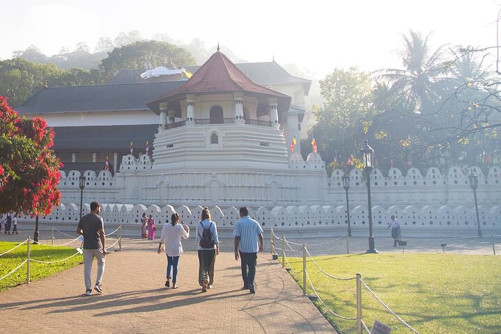 Kandy Day Tour from Galle