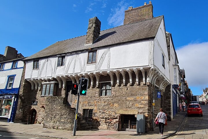 Conwy Castle & Town Highlights Walking Tour
