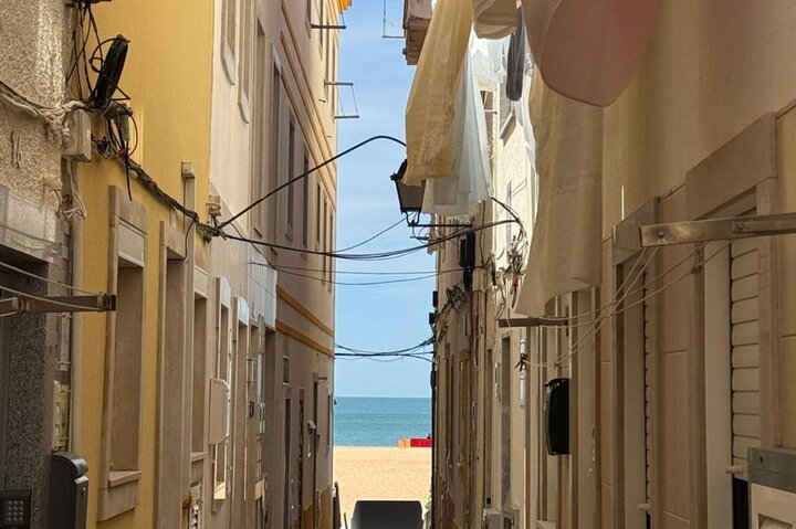 Deep Nazaré: History, panoramas and flavours