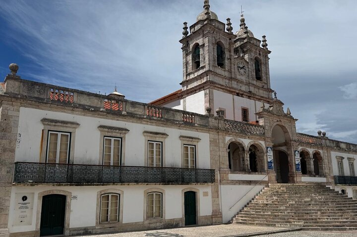 Deep Nazaré: History, panoramas and flavours