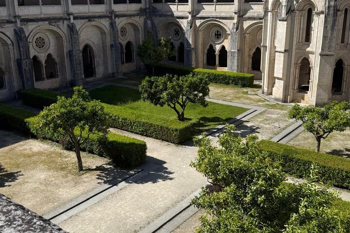 Secrets of Alcobaça: Love story and monastery