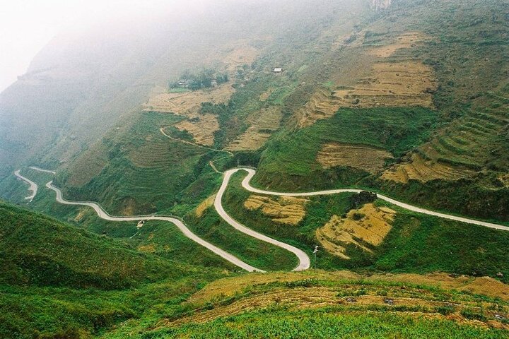 Discover Ha Giang Loop Tour 3 Day 4 Nights with EASY-RIDER