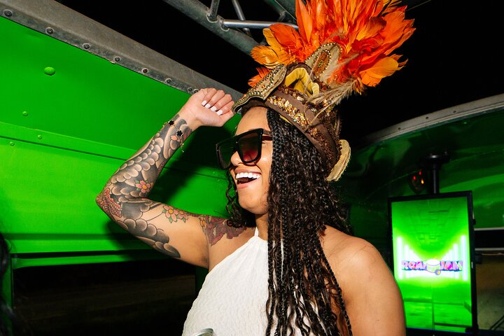Aruba Nightlife Party Bus with Unlimited Drinks & DJ on Road Jam