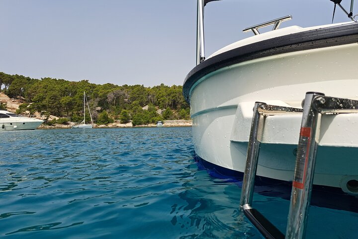Explore by Betina boat West side of island Brac and Bobovisca