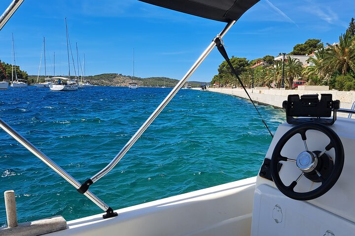 Explore by Betina boat West side of island Brac and Bobovisca