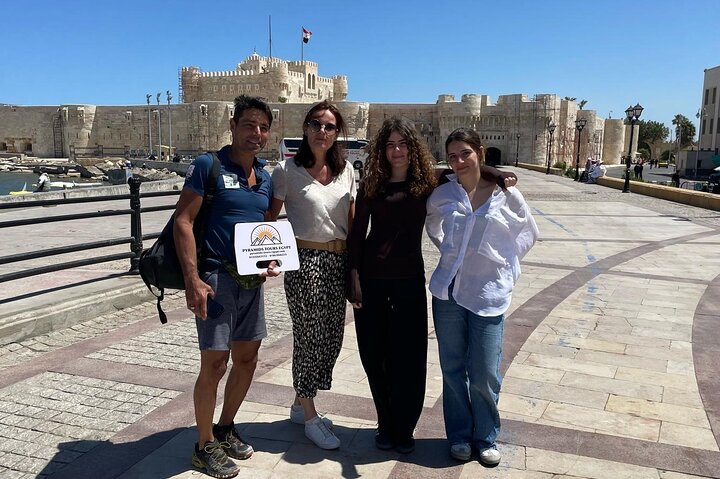 Vibrant Alexandria: Citadel, Library & Catacombs Tour