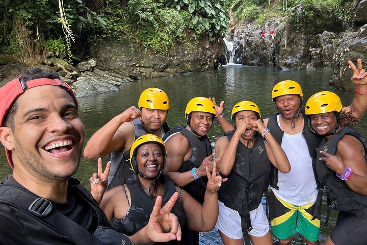 Small Group El Yunque Half Day Tour with Transport: Waterslide