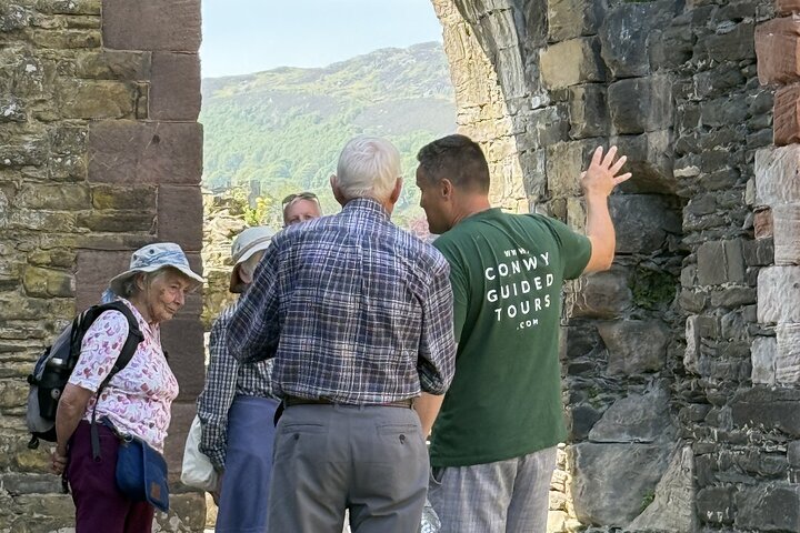 Conwy Castle & Town Highlights Walking Tour