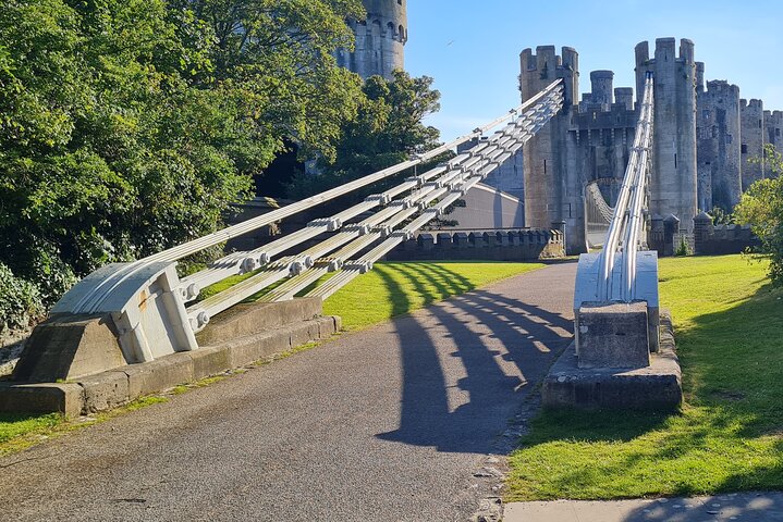 Conwy Castle & Town Highlights Walking Tour