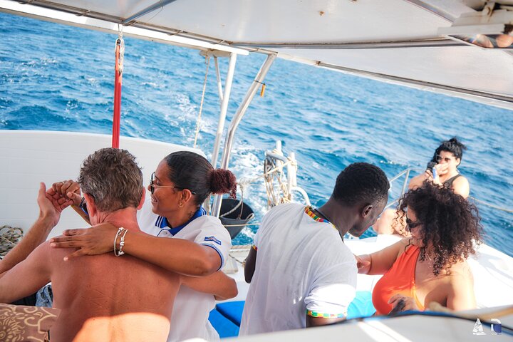 Catamaran Makaira Half Day Tour