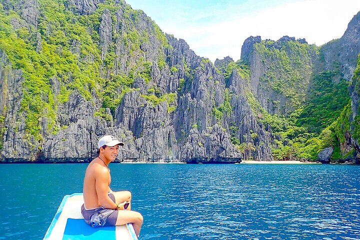Private 12 Days Philippines Islands Hopping Tour with Cebu