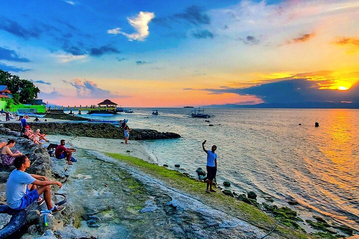 Private 12 Days Philippines Islands Hopping Tour with Cebu