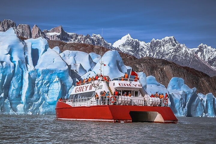 Grey Glacier Cruise with Pickup from Puerto Natales